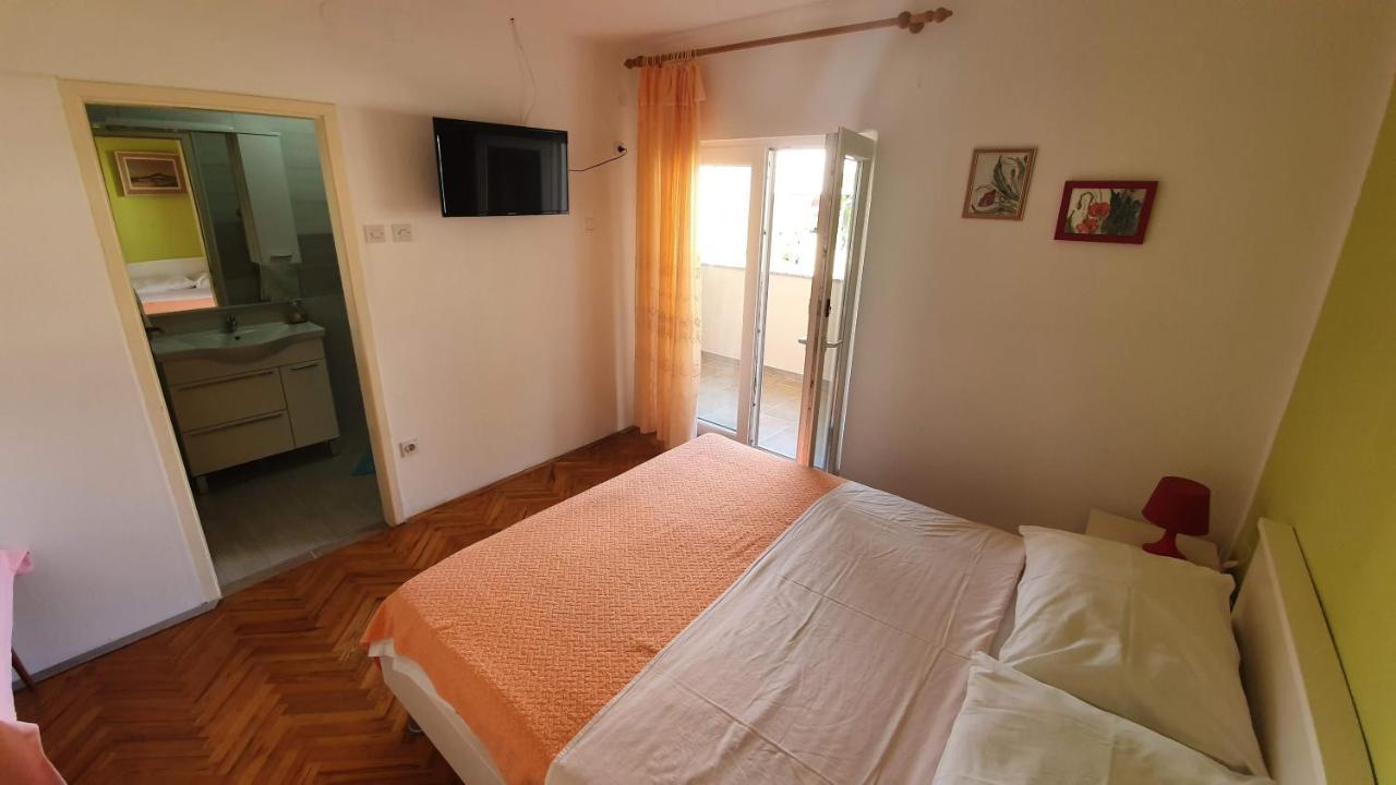 Double Rooms With Terrace Tomica Baška Esterno foto