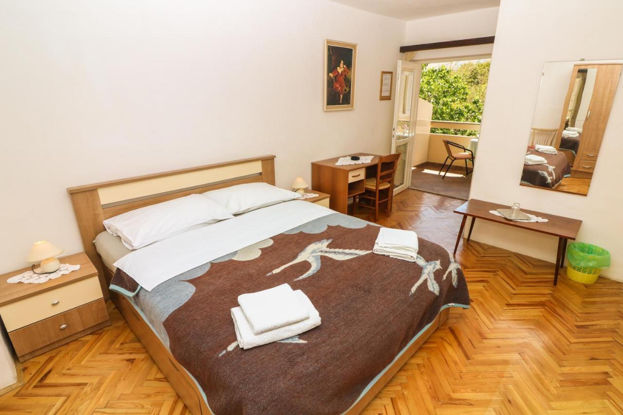 Double Rooms With Terrace Tomica Baška Esterno foto