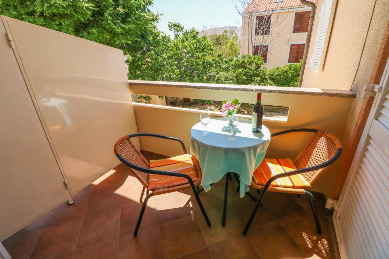 Double Rooms With Terrace Tomica Baška Esterno foto