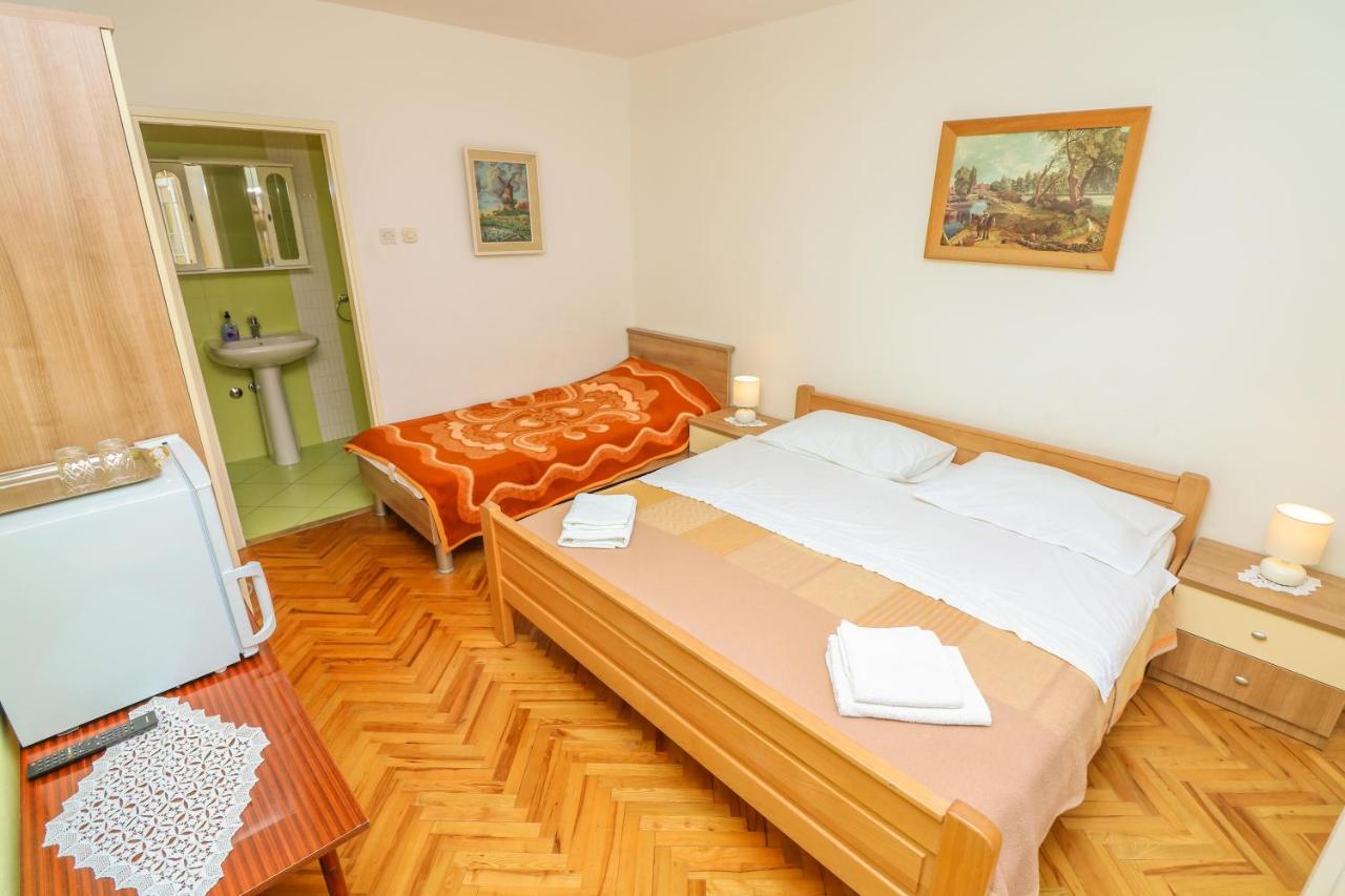 Double Rooms With Terrace Tomica Baška Esterno foto